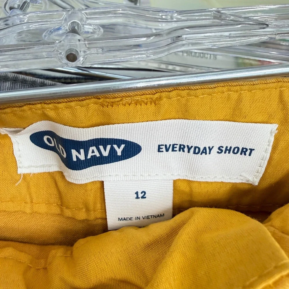 Lot of 6 Women's‎ 12 Shorts Denim Chino Yellow Grey Blue Assorted Bundle
